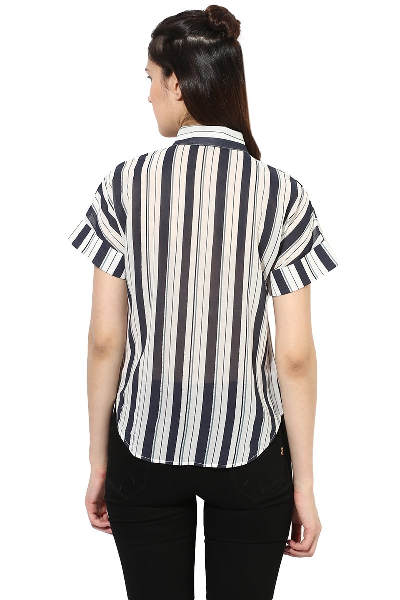 White Medium Length Shirt Collar Short Sleeves Polyester Shirt