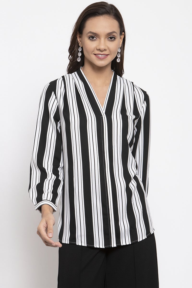 Gipsy Women Polyester V-Neck Black/White Tunic