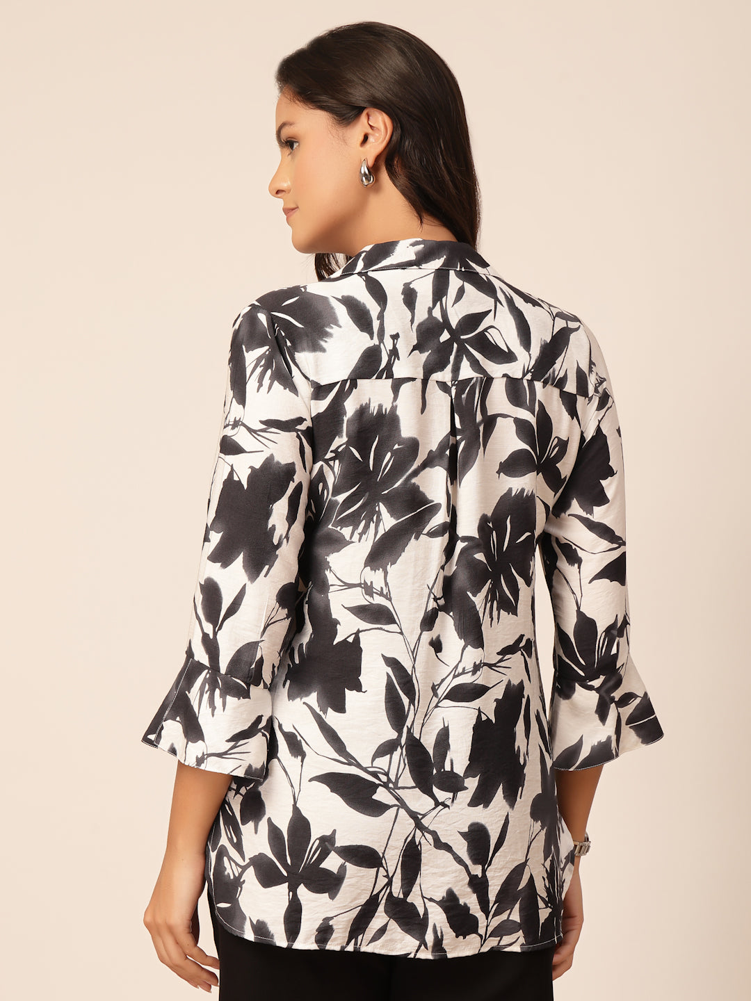 Gipsy Black & White Printed Rayon Tunic