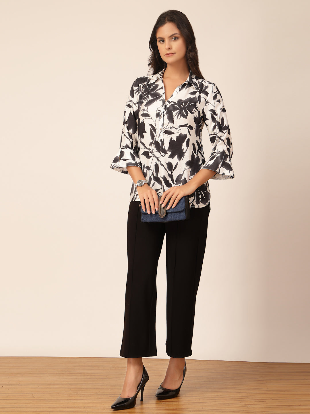 Gipsy Black & White Printed Rayon Tunic