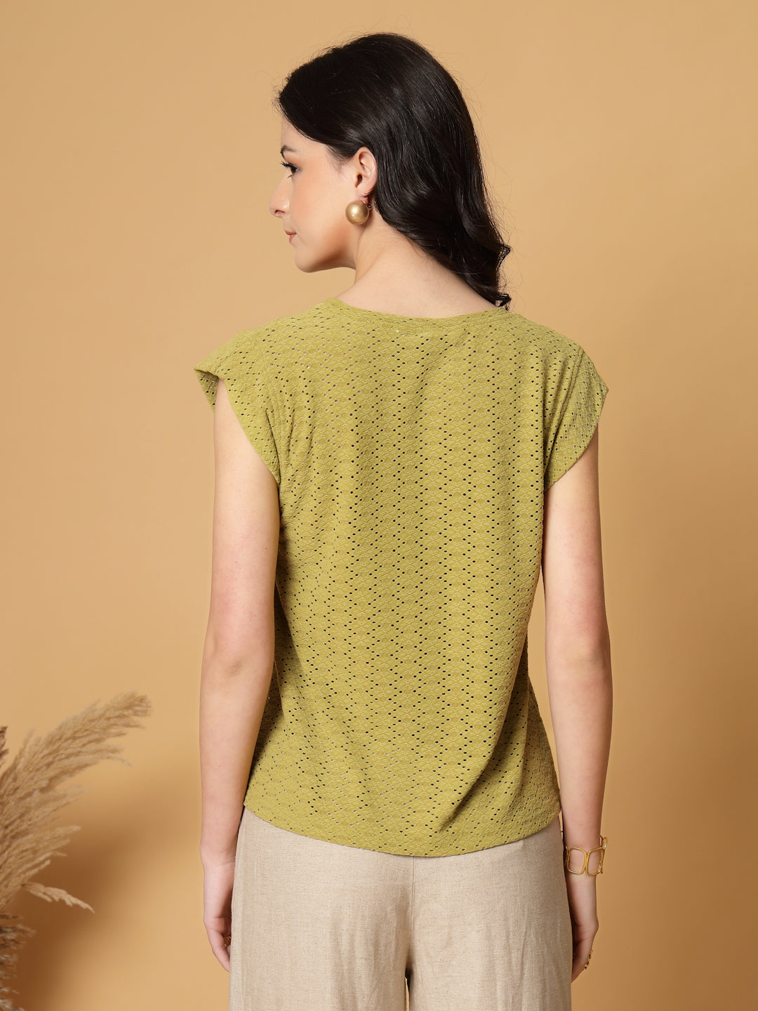 Gipsy Olive Short Sleeves Round Neck Knitted T-Shirt