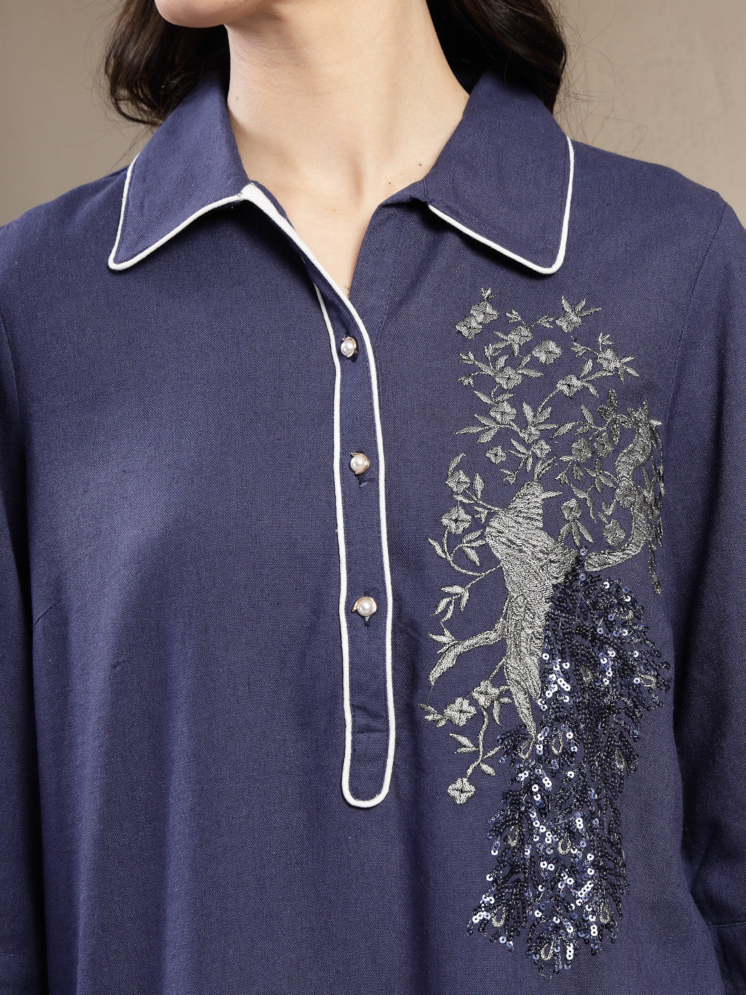 Gipsy Short Shift Dress with Classic Colar and Embellished Detailing