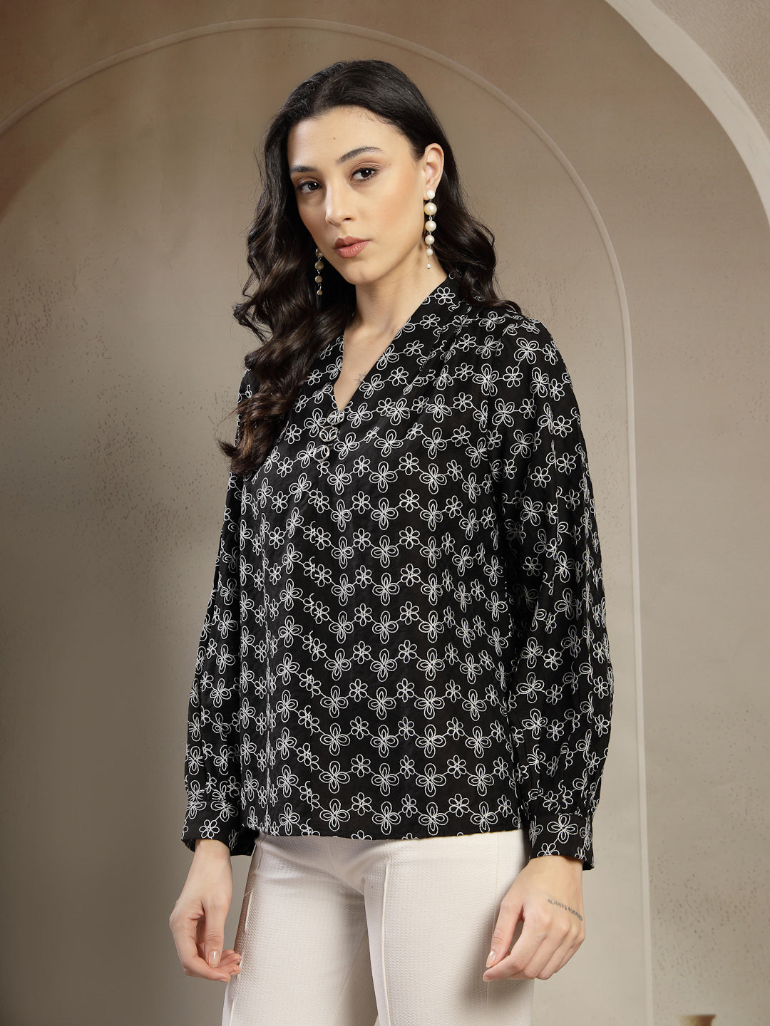 Chiq & Elegant Gipsy Black Rayon V-Neck Tunic
