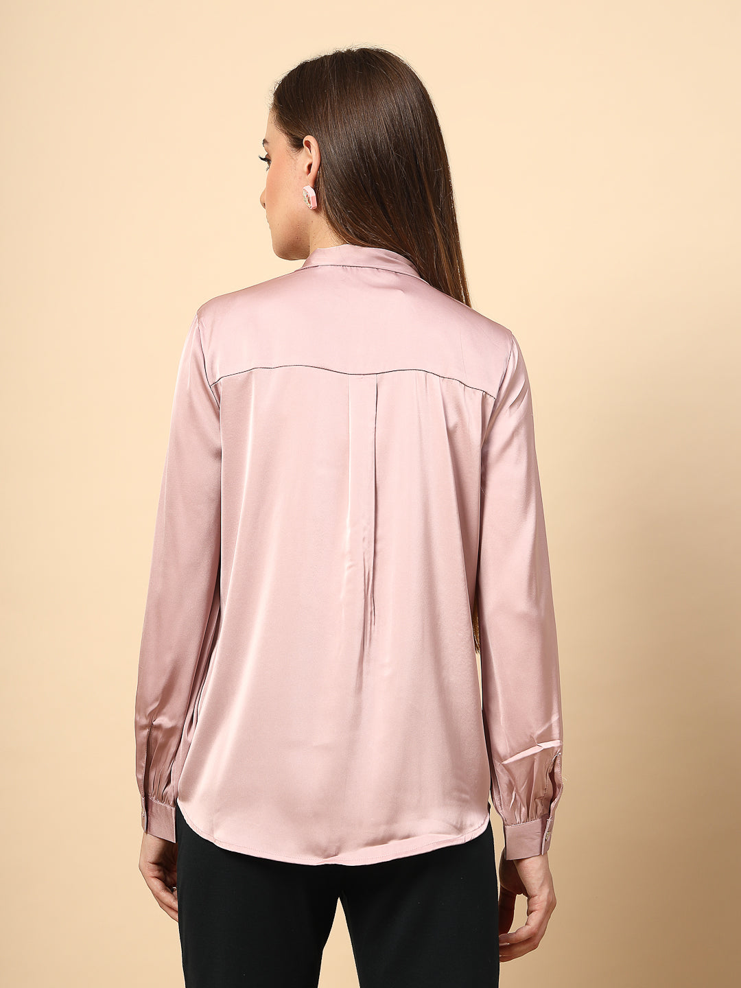 Rose Dust Top With Shine Button and Collar Tie