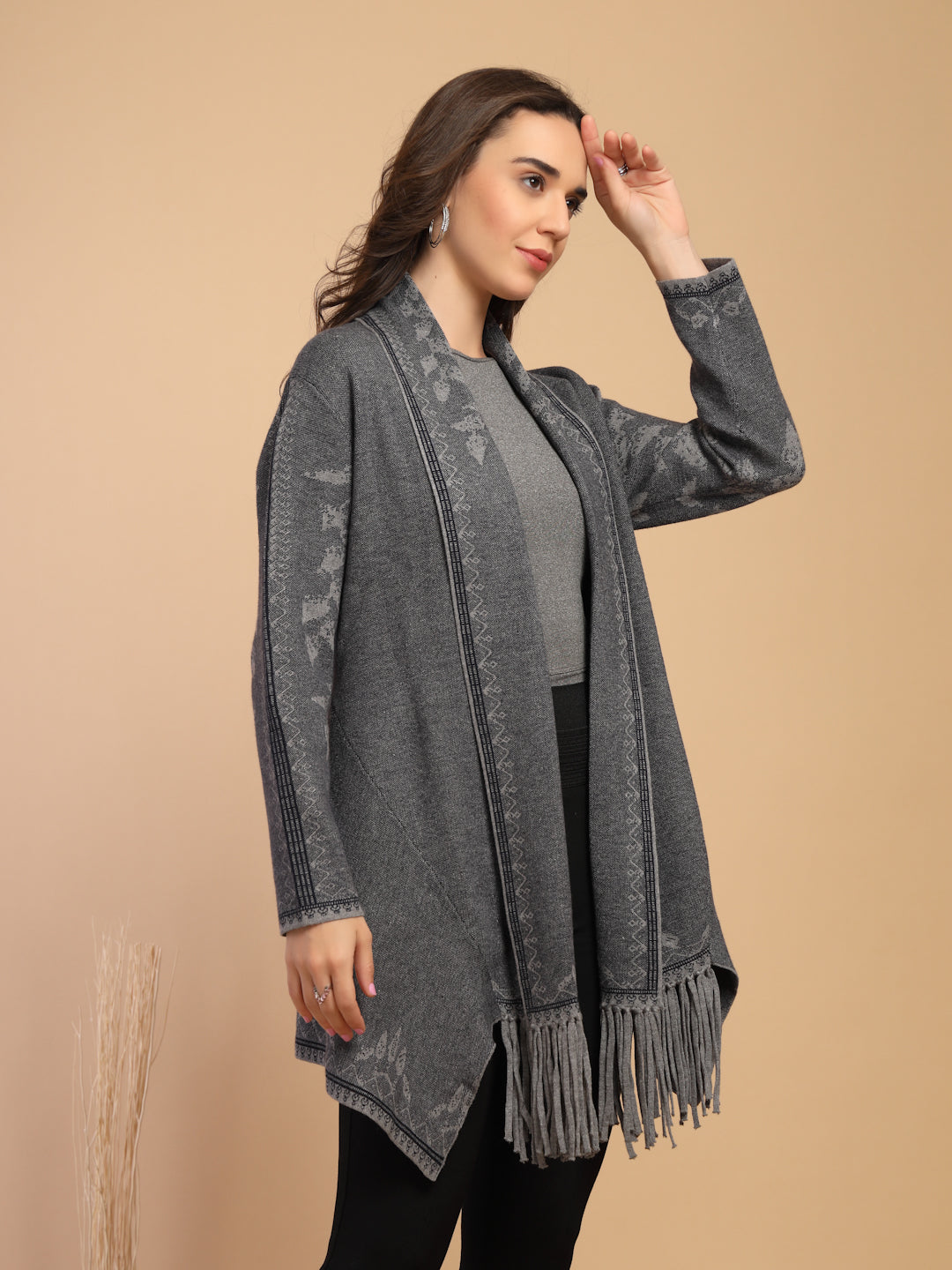 Black Cape For Gipsy Woman Stylish And Cozy Winter Collection