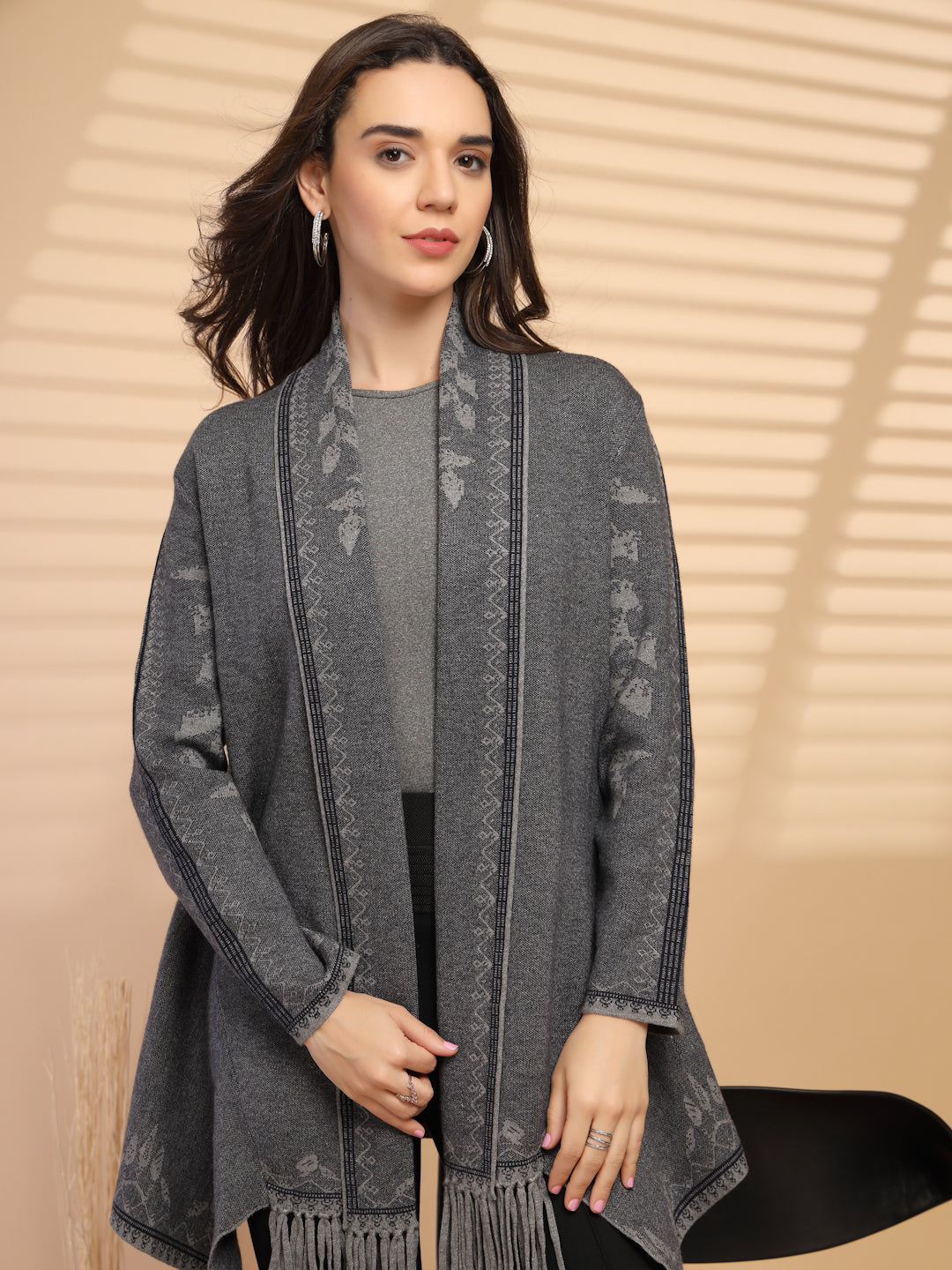 Black Cape For Gipsy Woman Stylish And Cozy Winter Collection