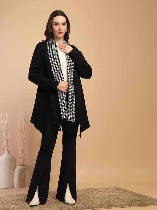 Black Regular Fit Cape For Gipsy Woman Stylish and Cozy Winter Collection