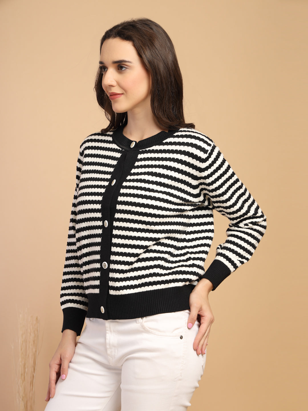 Black & White Solid Round Neck Short Cardigan