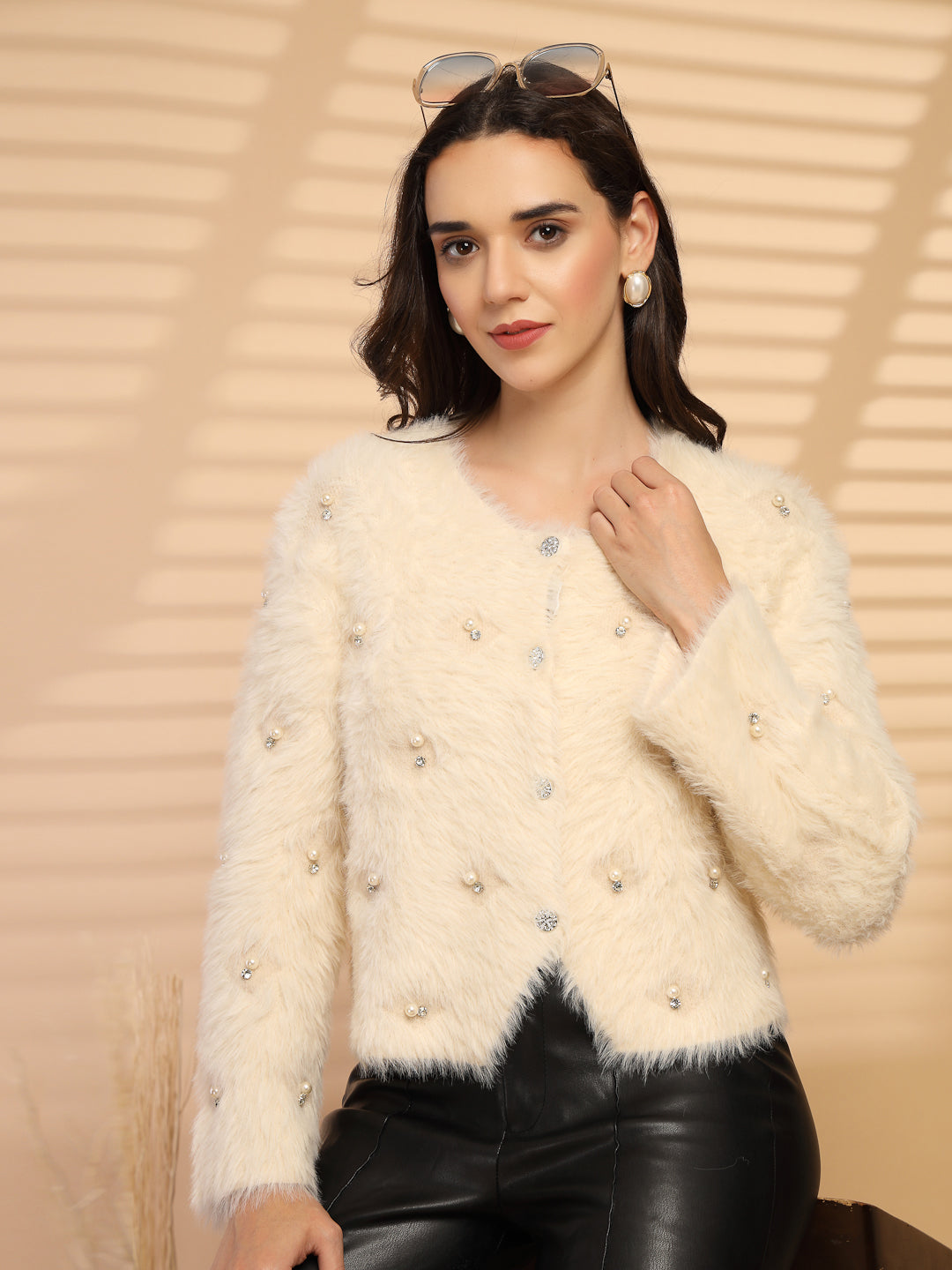 Beige Solid V-Neck Short Cardigan
