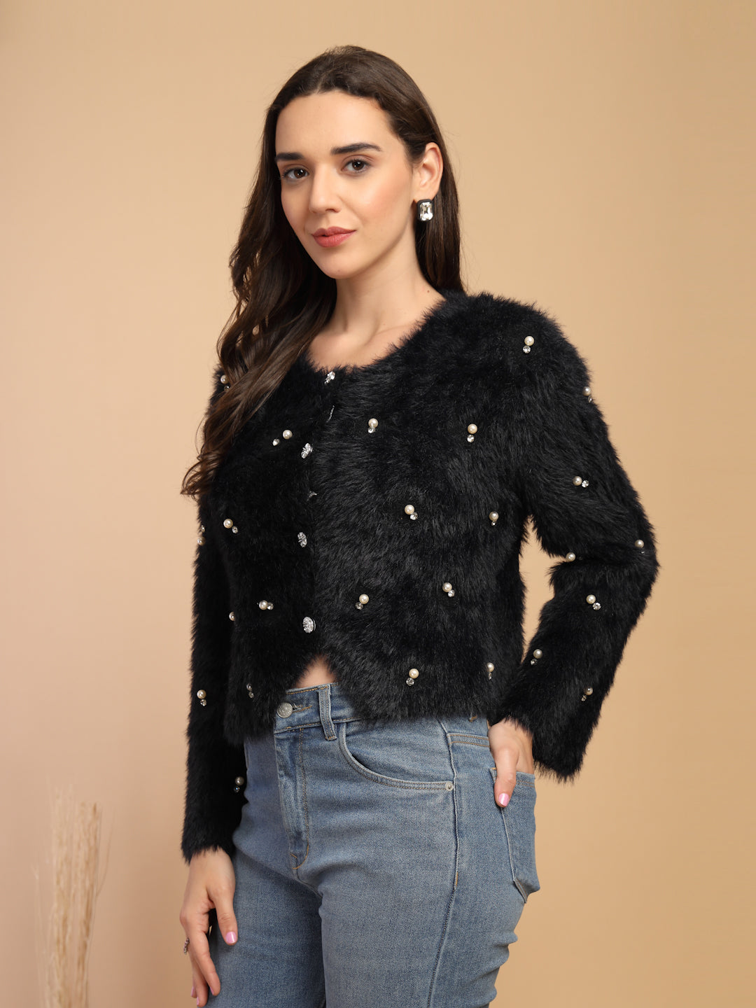 Black Solid V-Neck Short Cardigan