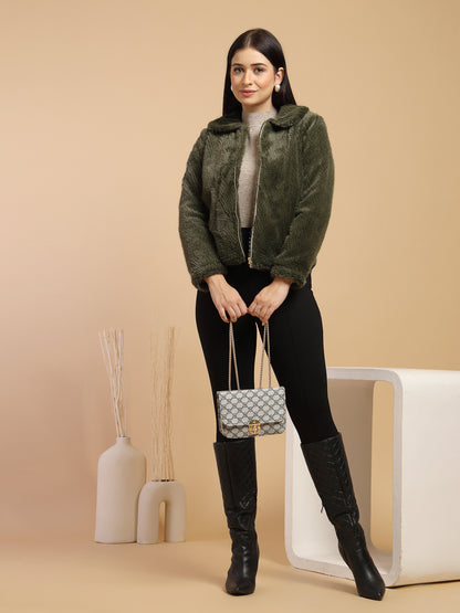 Olive Regular Fit Jacket For Gipsy Woman Stylish and Cozy Winter Collection
