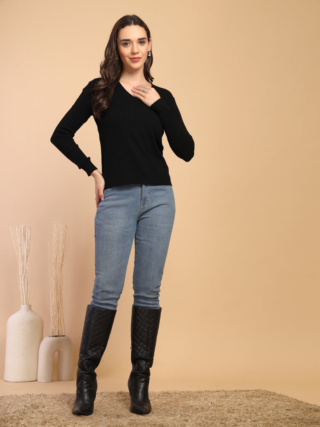 Black Sweater For Gipsy Woman Stylish And Cozy Winter Collection