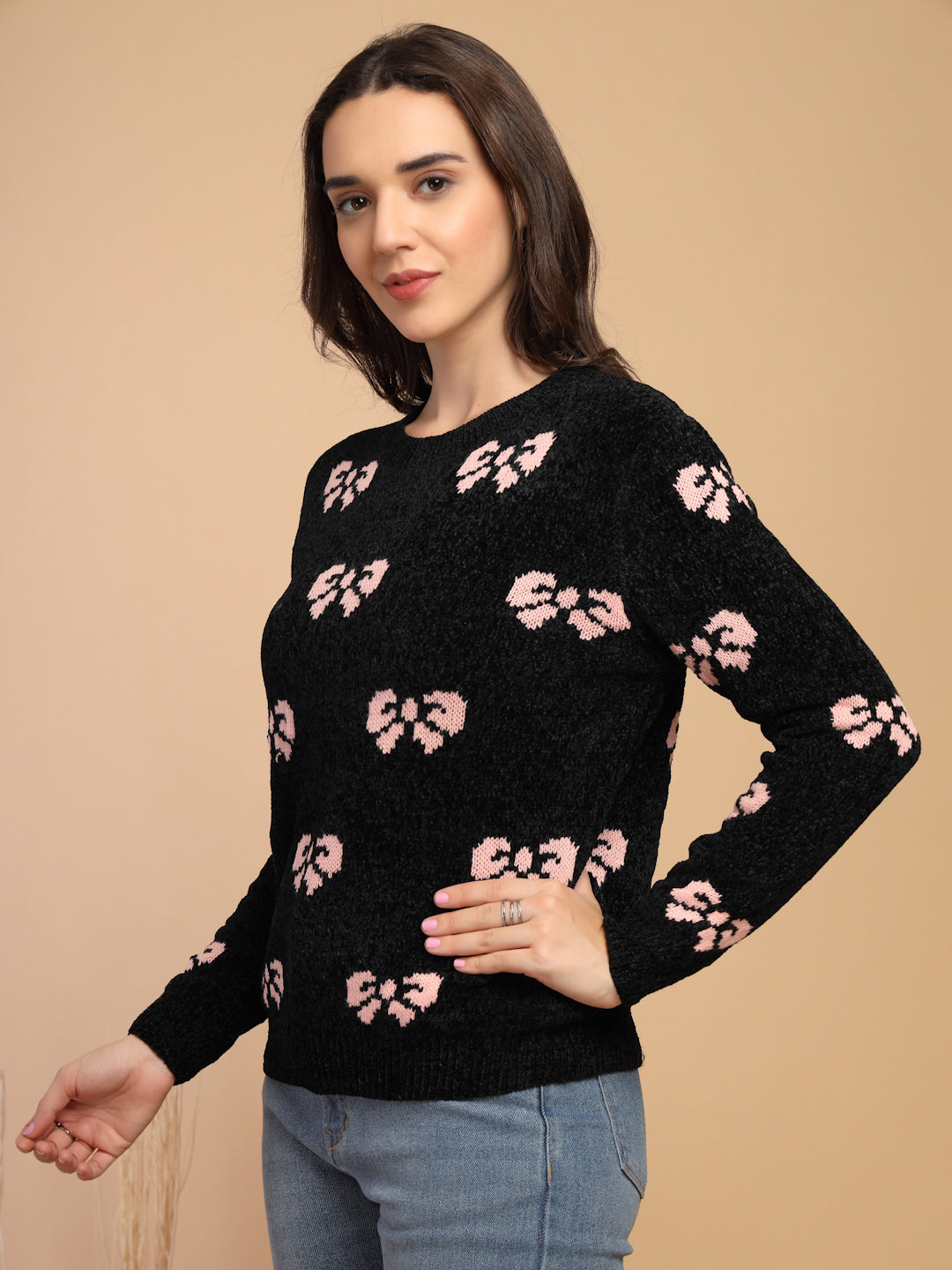 Black & Pink Printed Round Neck Pullover Sweater