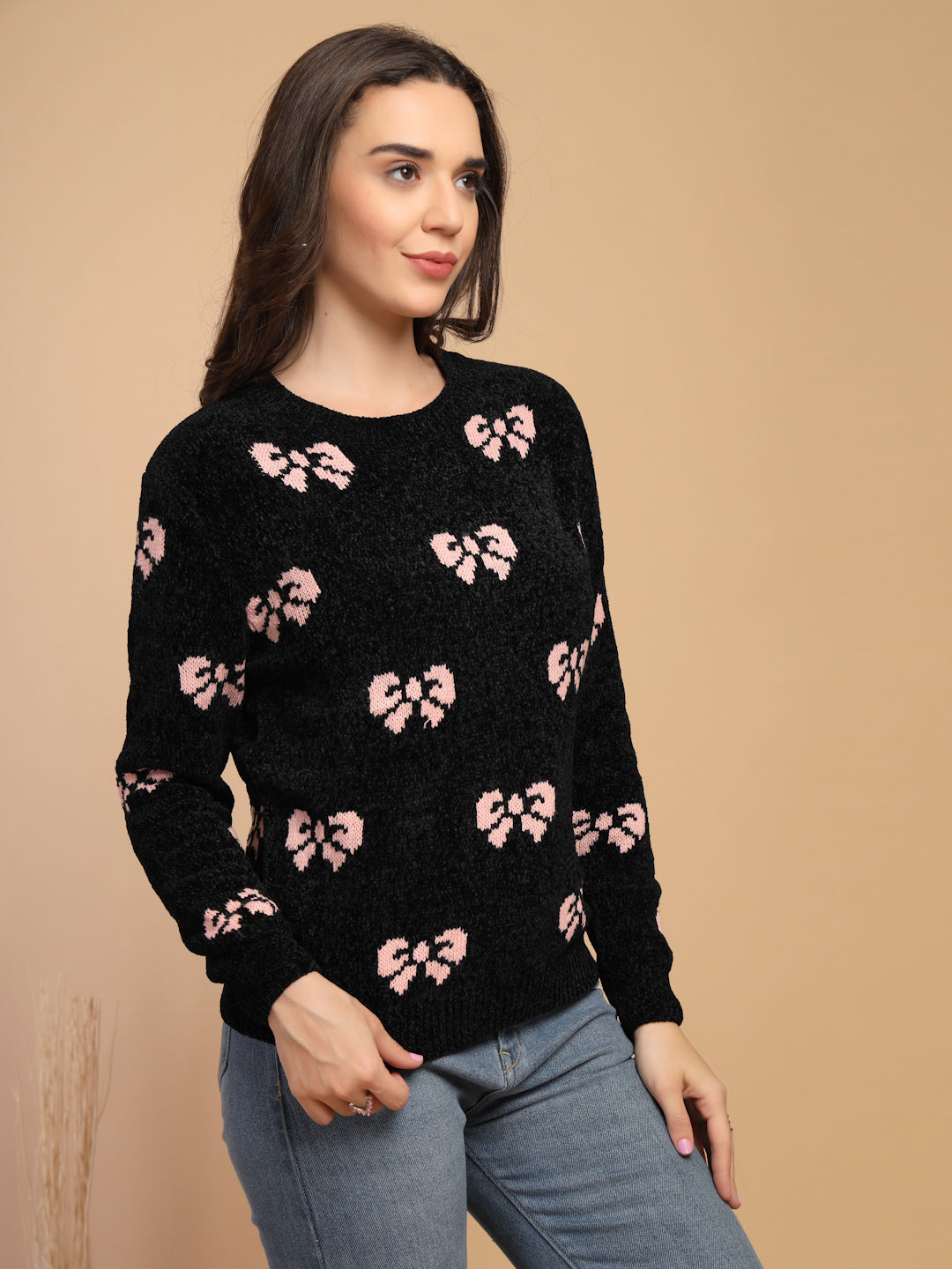 Black & Pink Printed Round Neck Pullover Sweater