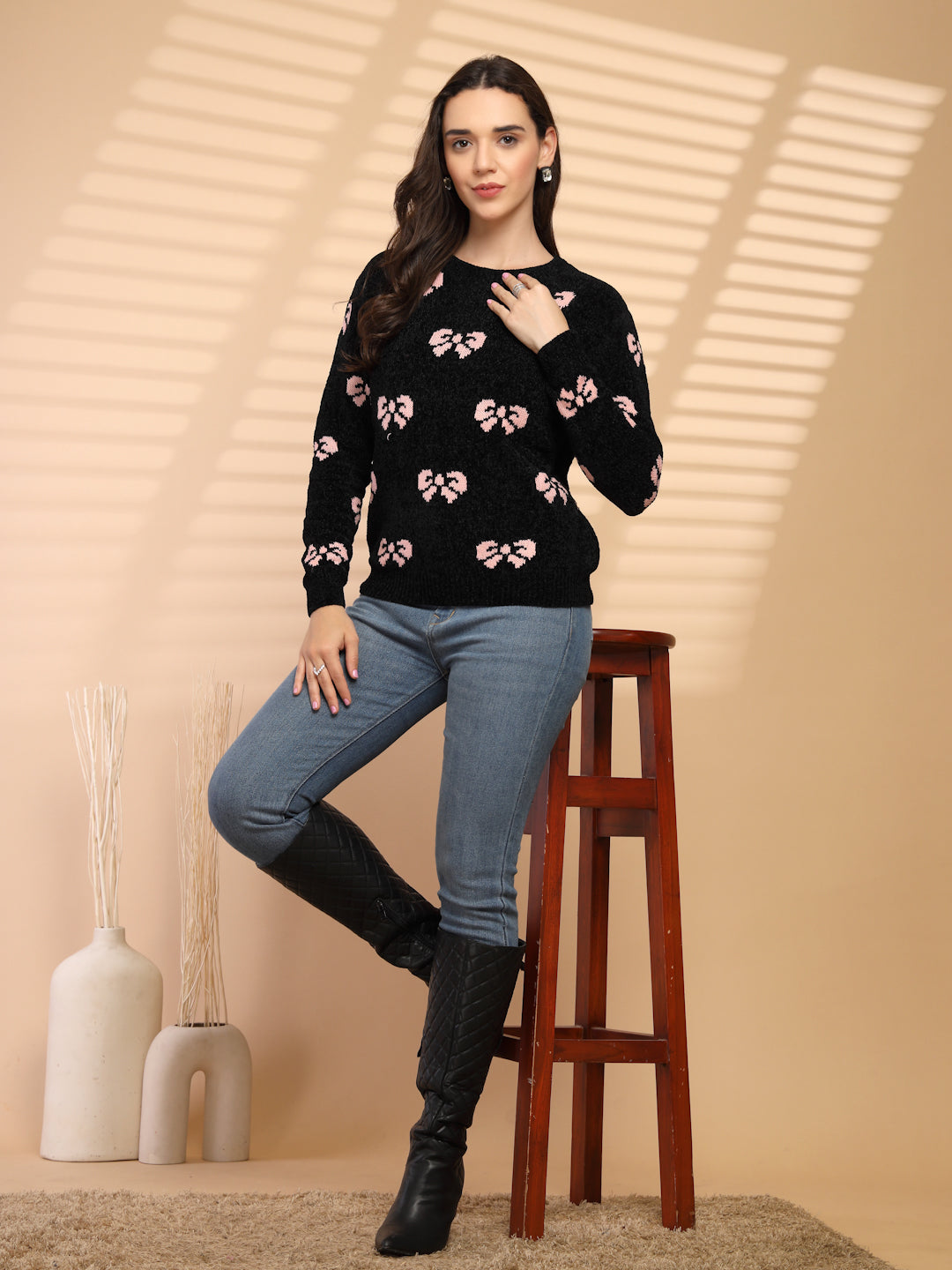 Black & Pink Printed Round Neck Pullover Sweater
