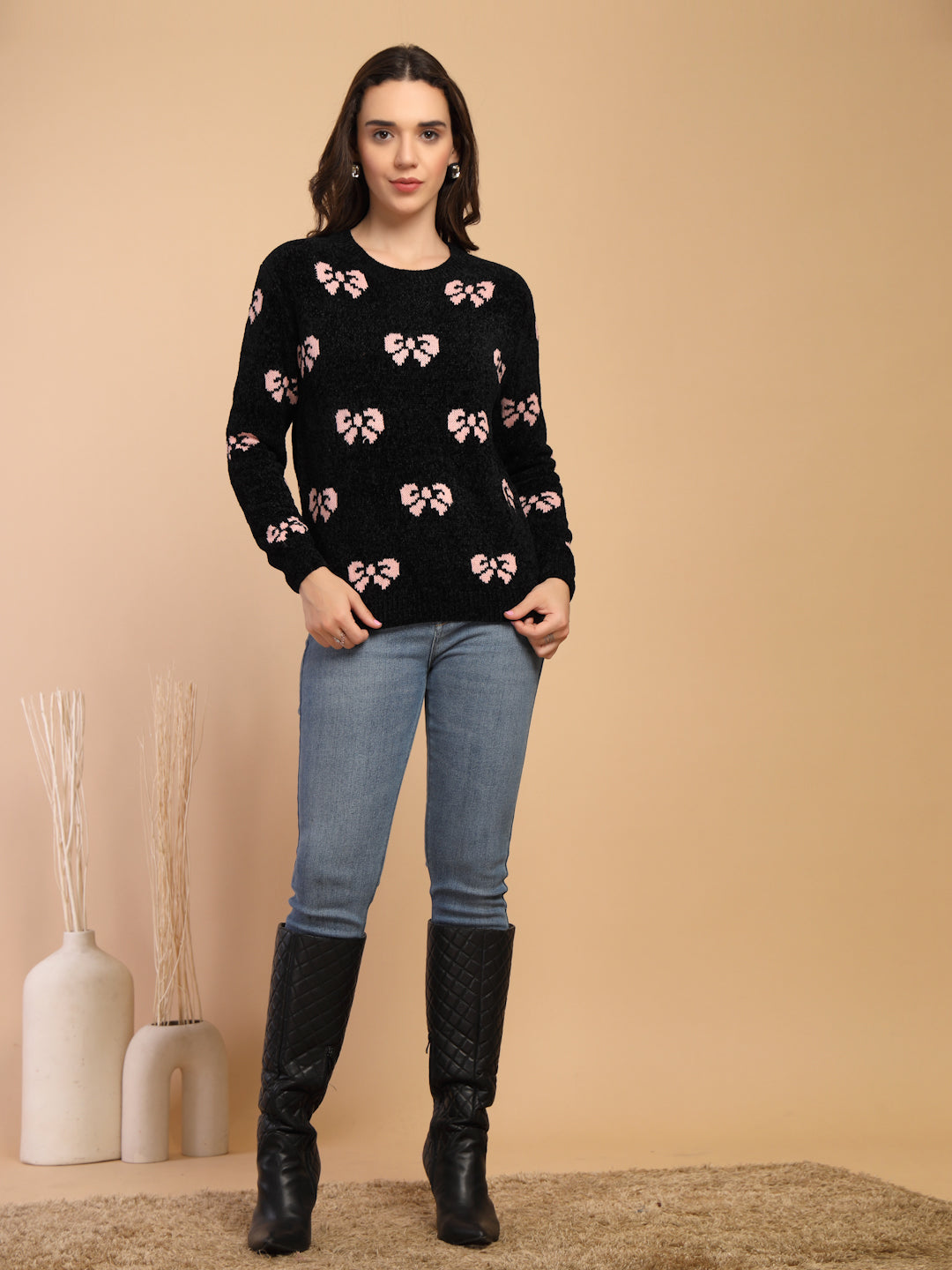 Black & Pink Printed Round Neck Pullover Sweater
