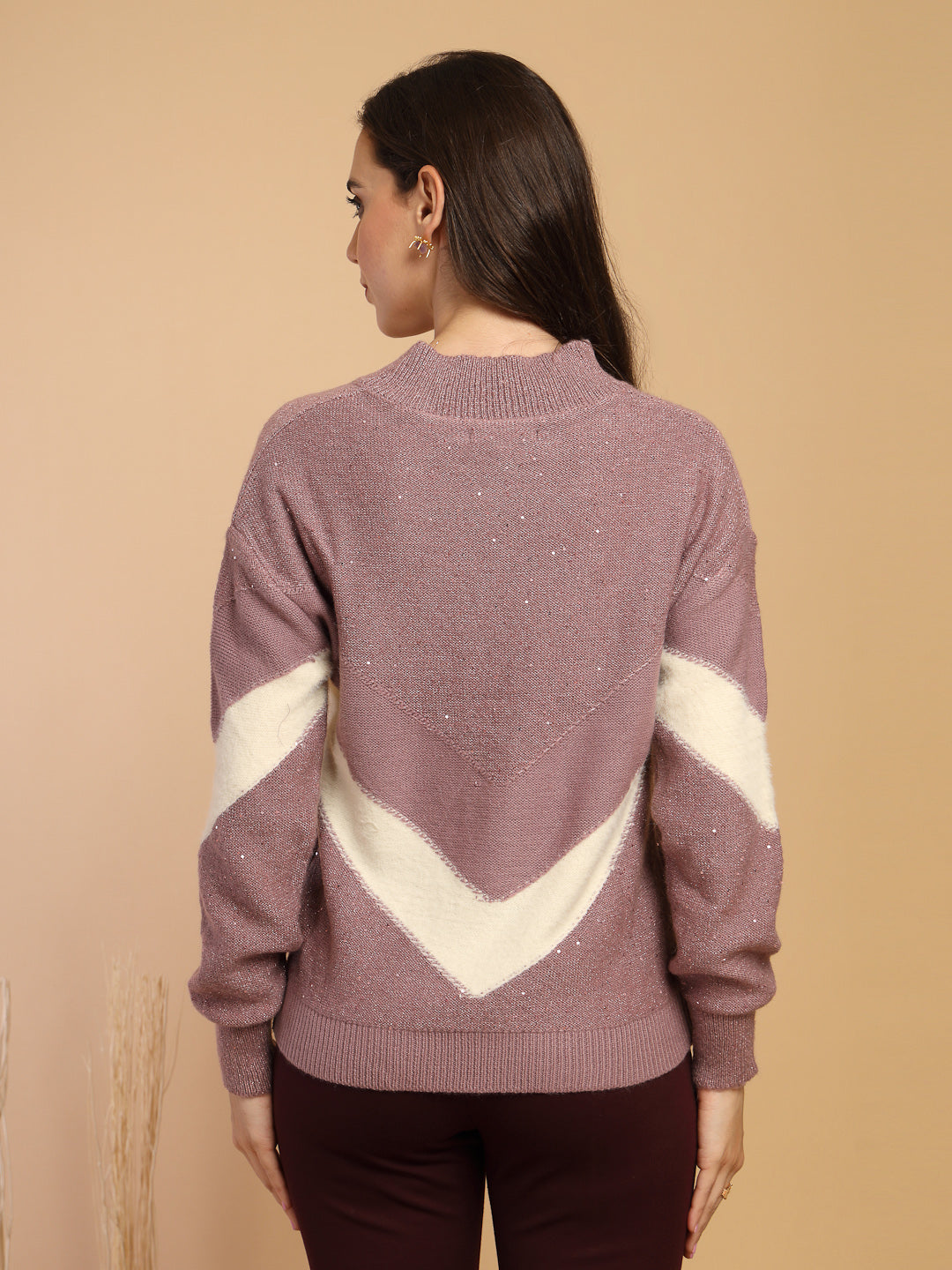 Purple Solid Round Neck Pullover Sweater