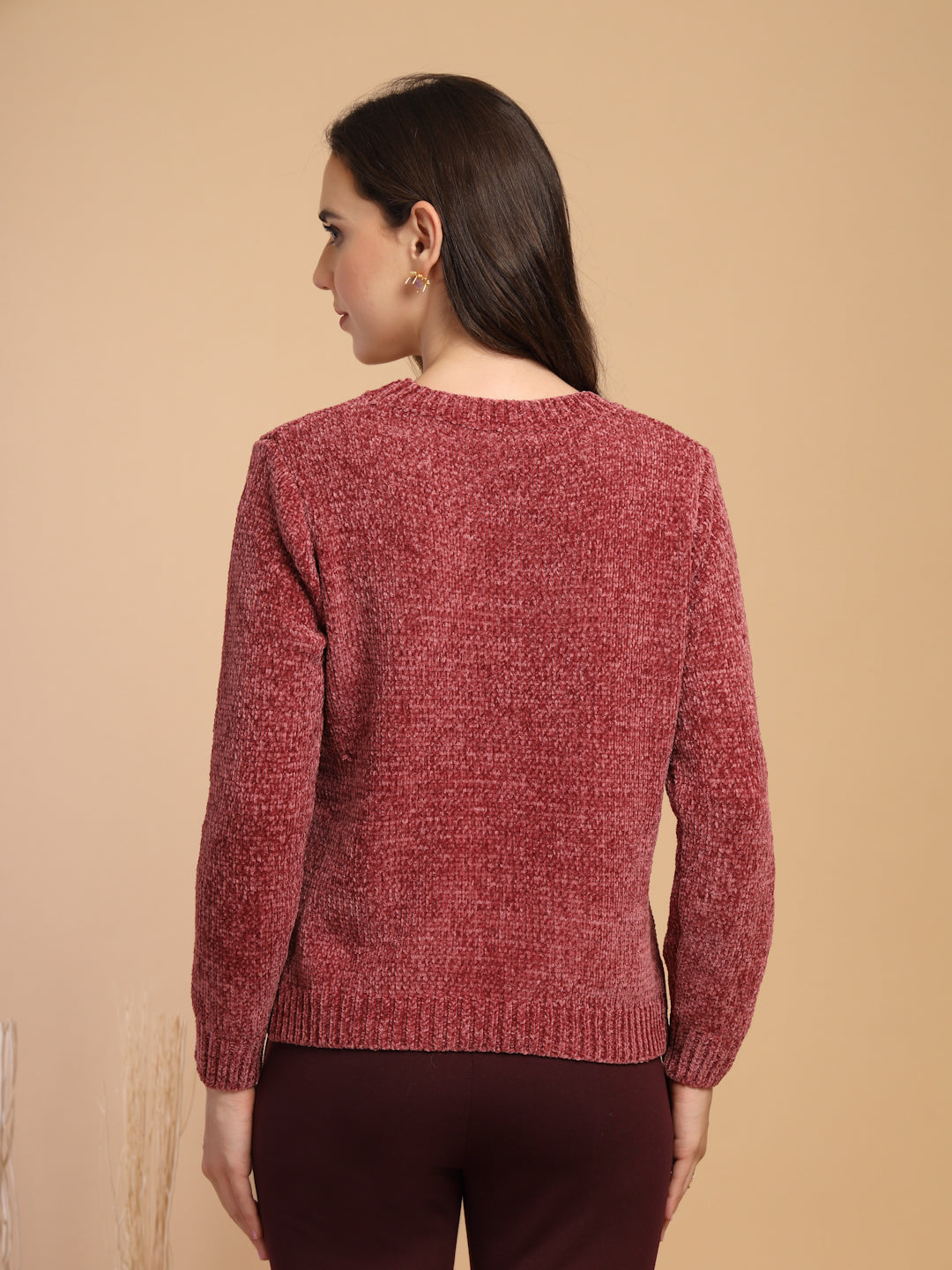 Rose Dust Solid Round Neck Pullover Sweater