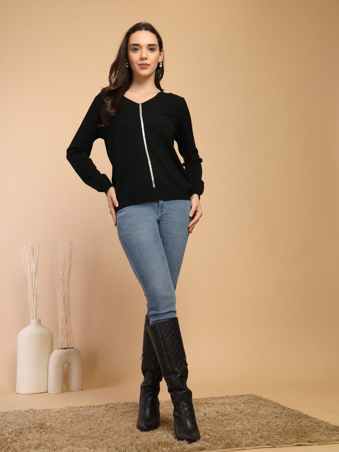 Black Solid V-Neck Pullover Sweater