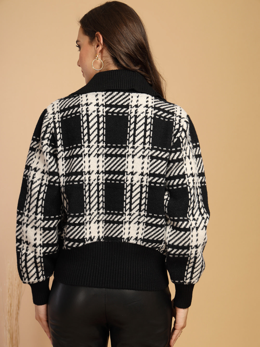 Black Solid Lapel Collar Sweater