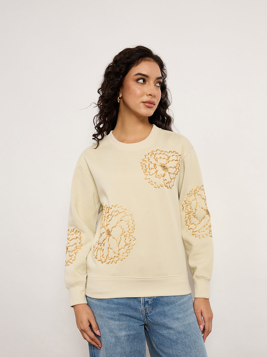Cream Sweatshirt With 3D Embroidery