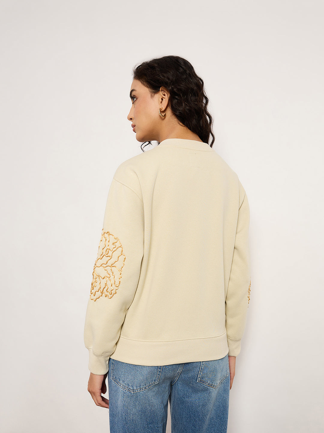 Cream Sweatshirt With 3D Embroidery