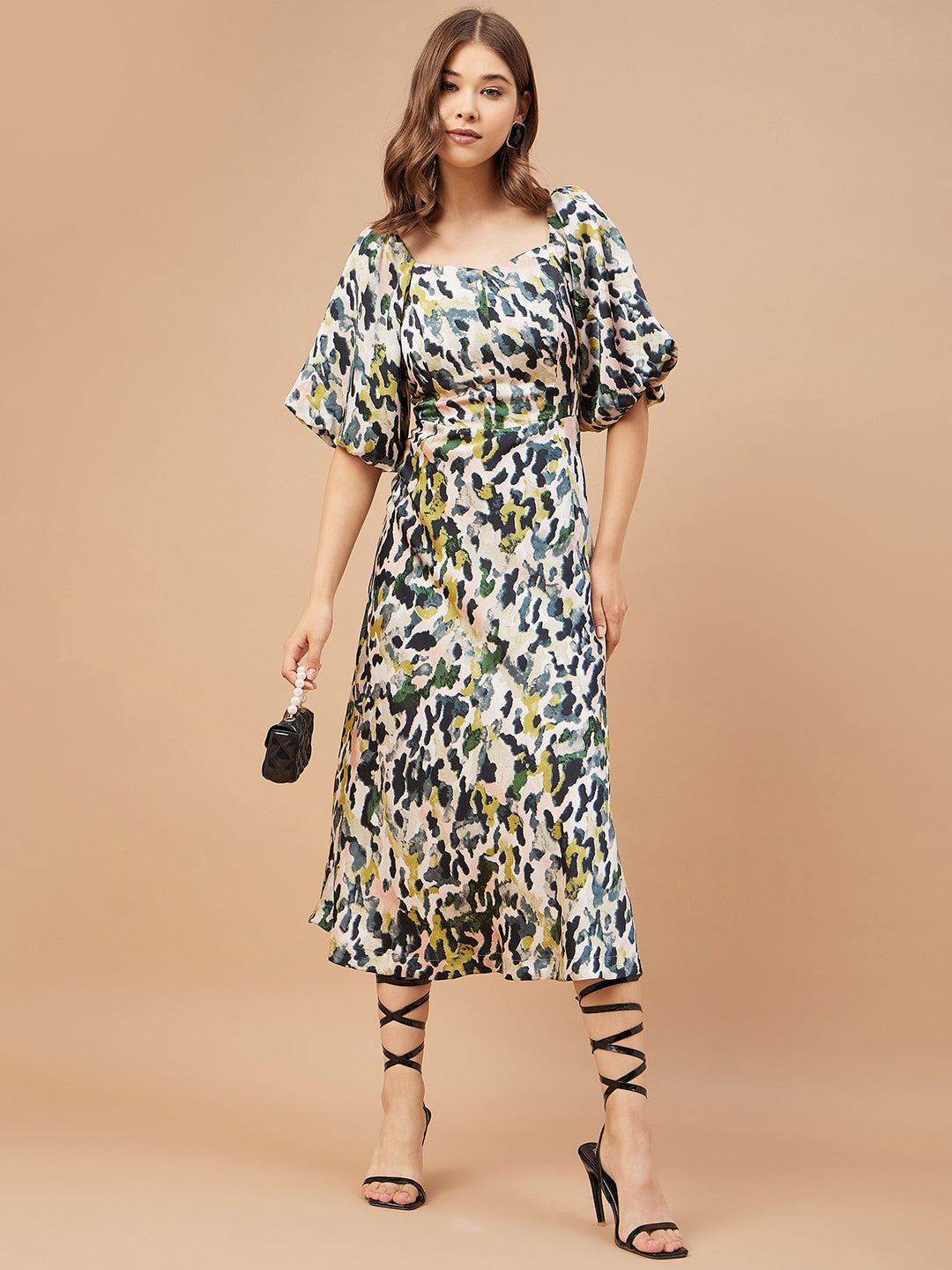 Gipsy Women Green Print Satin Regular Sleeve Sweetheart Neck Dress