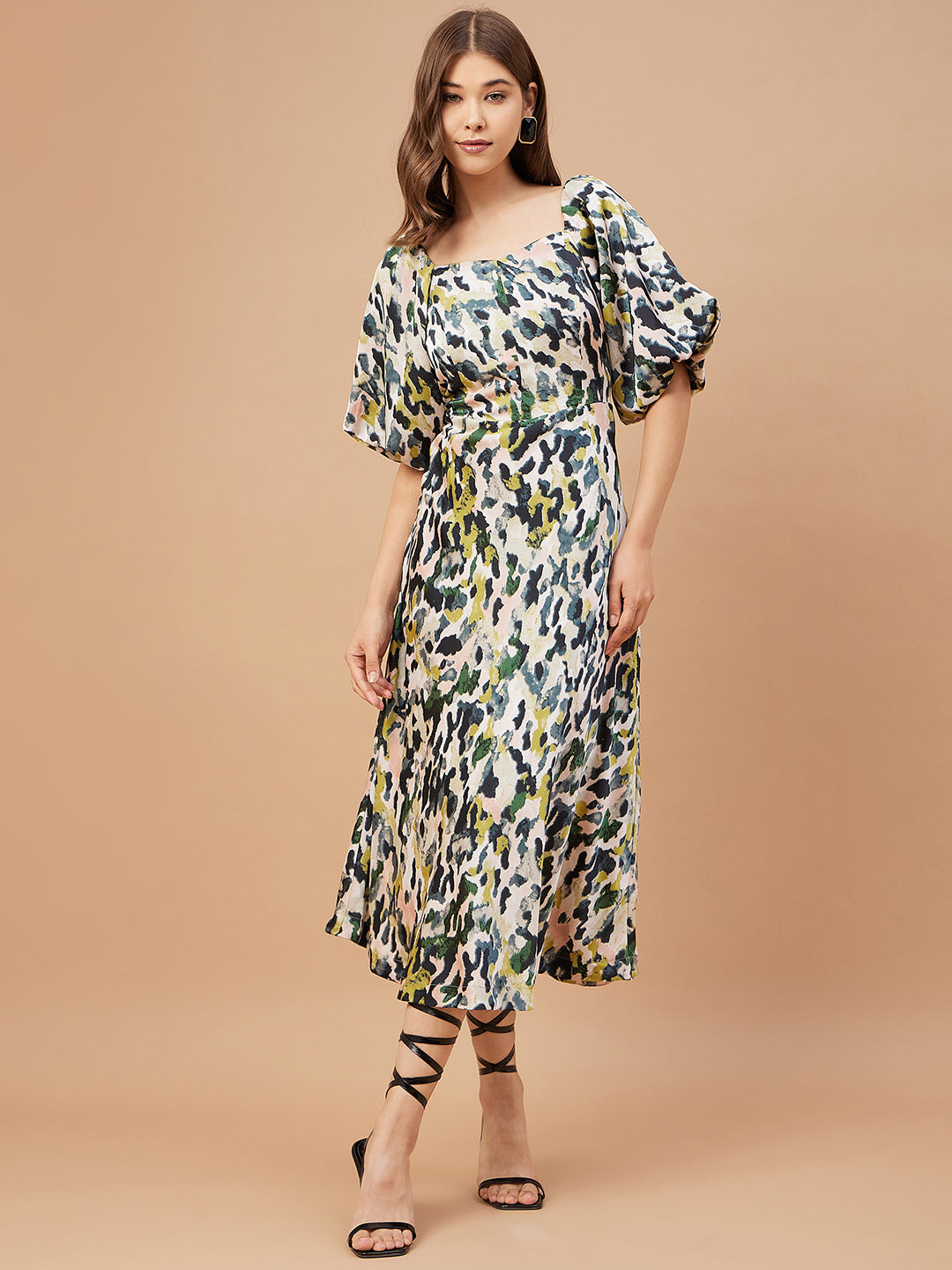Gipsy Women Green Print Satin Regular Sleeve Sweetheart Neck Dress