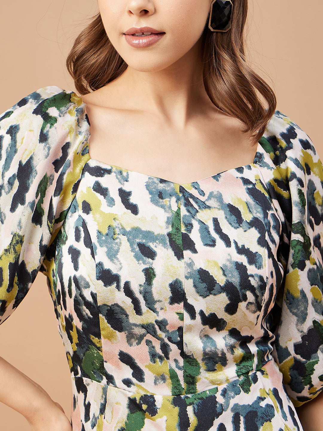 Gipsy Women Green Print Satin Regular Sleeve Sweetheart Neck Dress