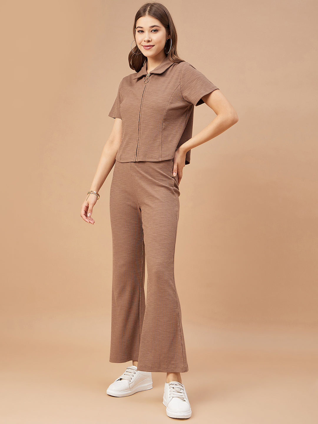 Gipsy Women Mocca Solid Poly Knit Regular Sleeve Collar Neck Co-Ord Sets