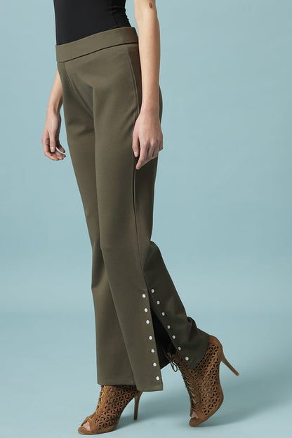 Olive Solid Knitted Bootcut Jegging