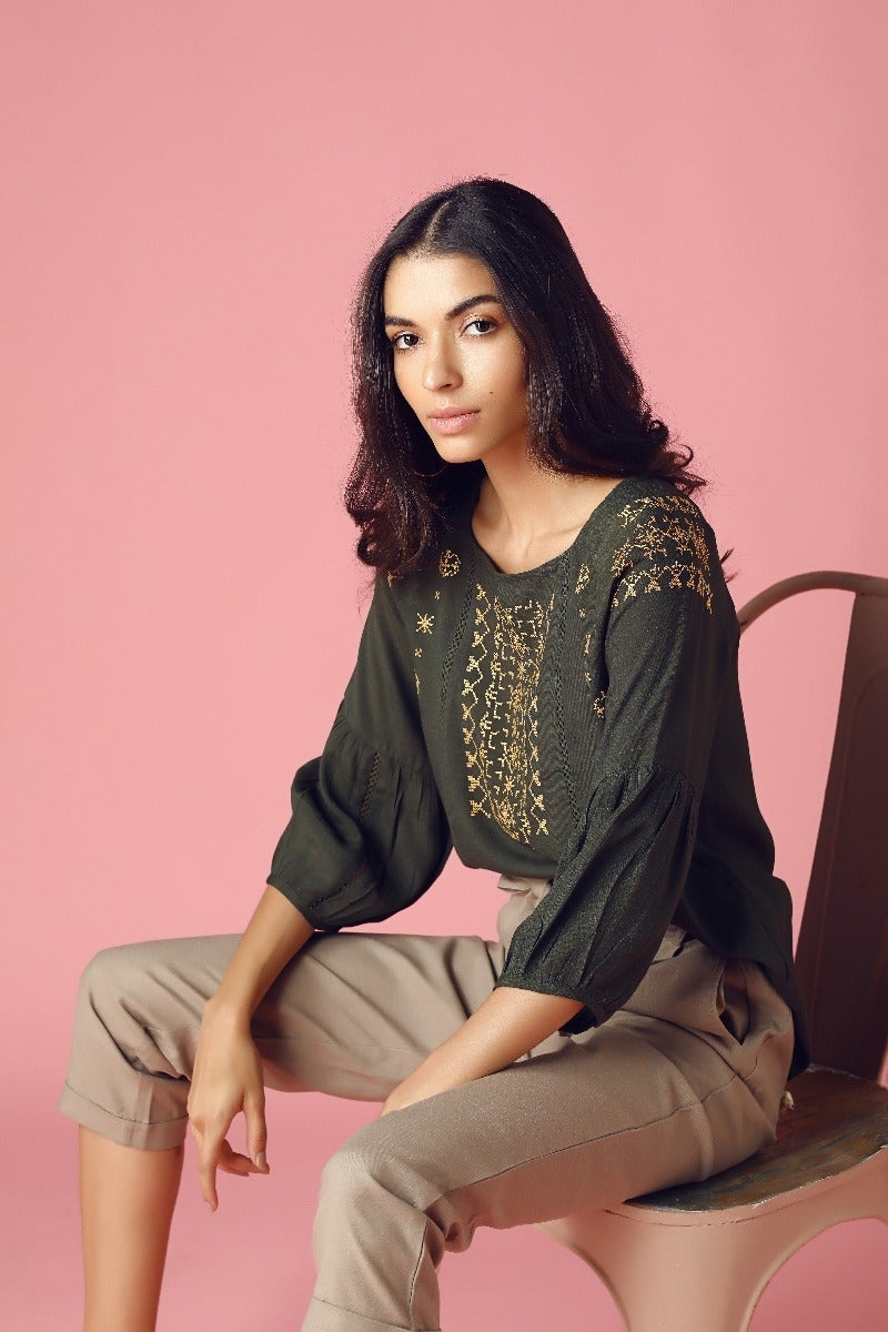 GIPSY Womens Round Neck Embroidery Top