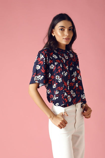 GIPSY Womens Crew Neck Lace Trimming Floral Printed Top