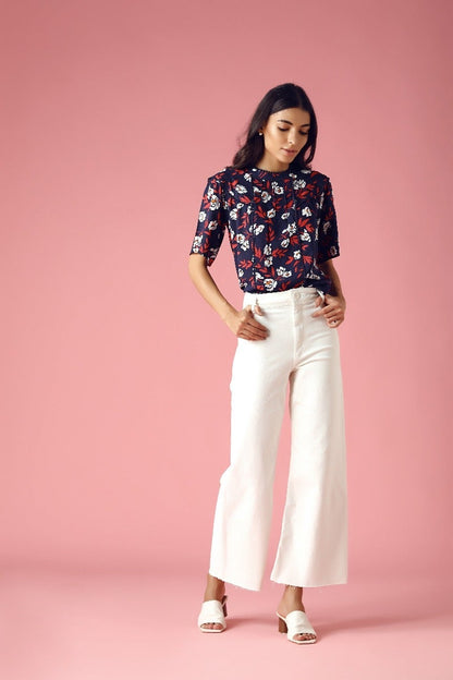 GIPSY Womens Crew Neck Lace Trimming Floral Printed Top