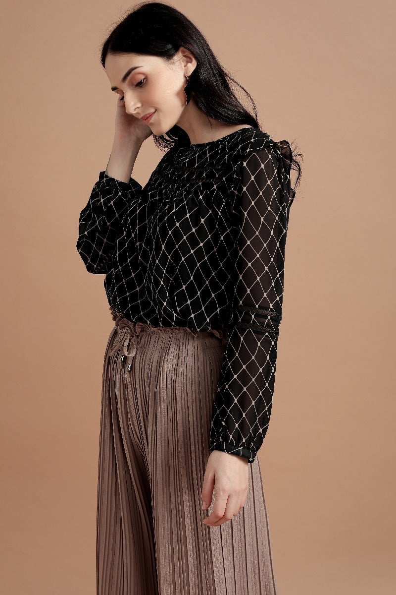 Spectacular Printed Black Top