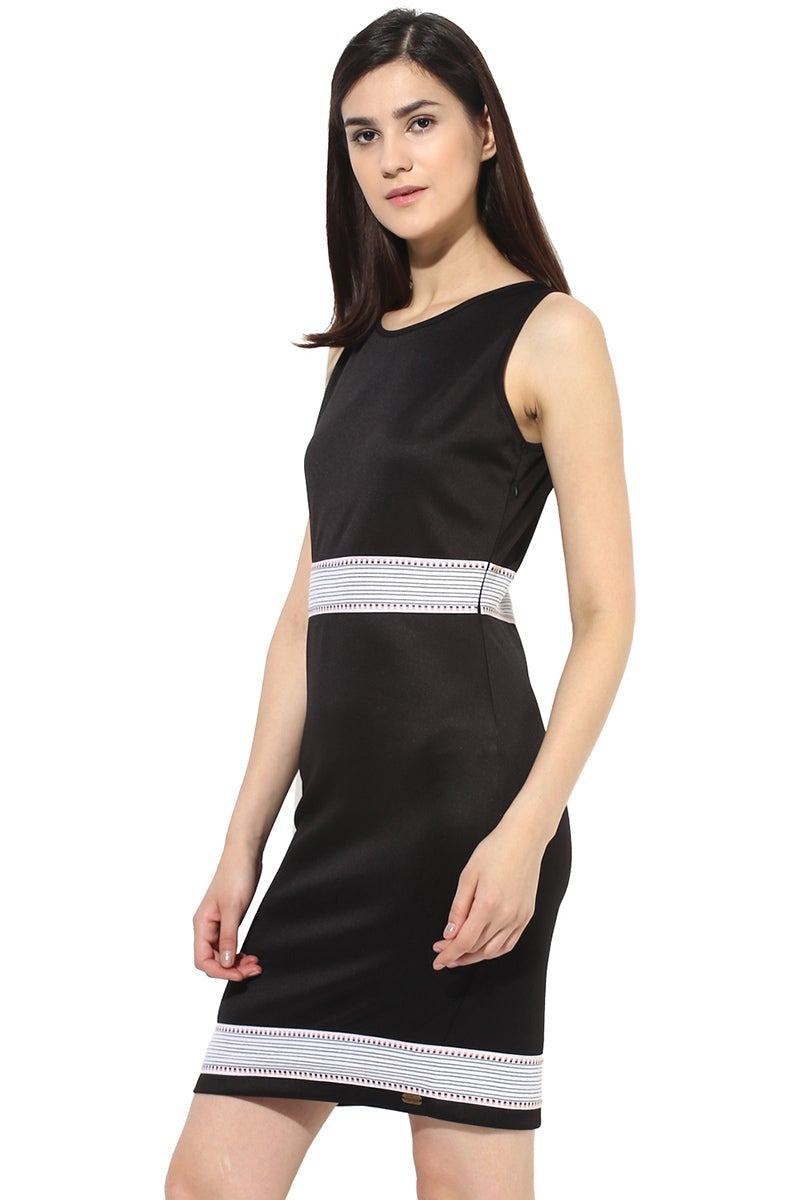 Black Knee Length Round Neck Sleeveless Embellished Polyester Dress