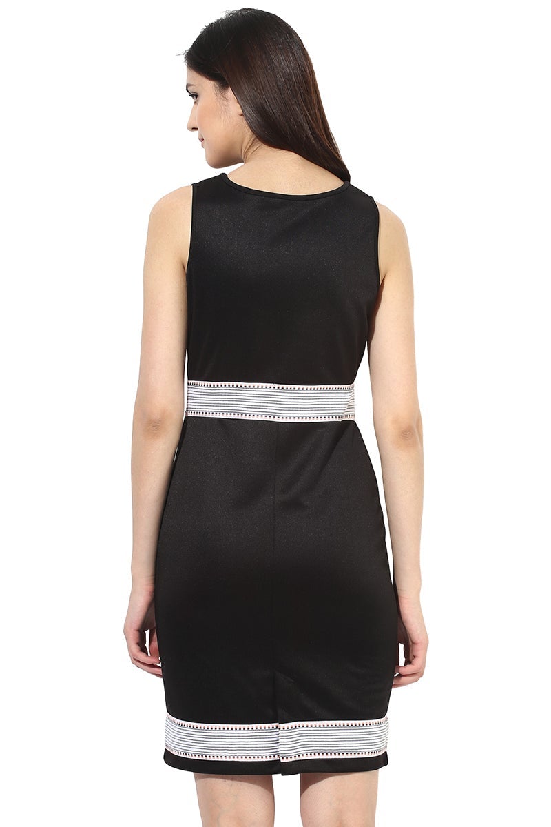 Black Knee Length Round Neck Sleeveless Embellished Polyester Dress