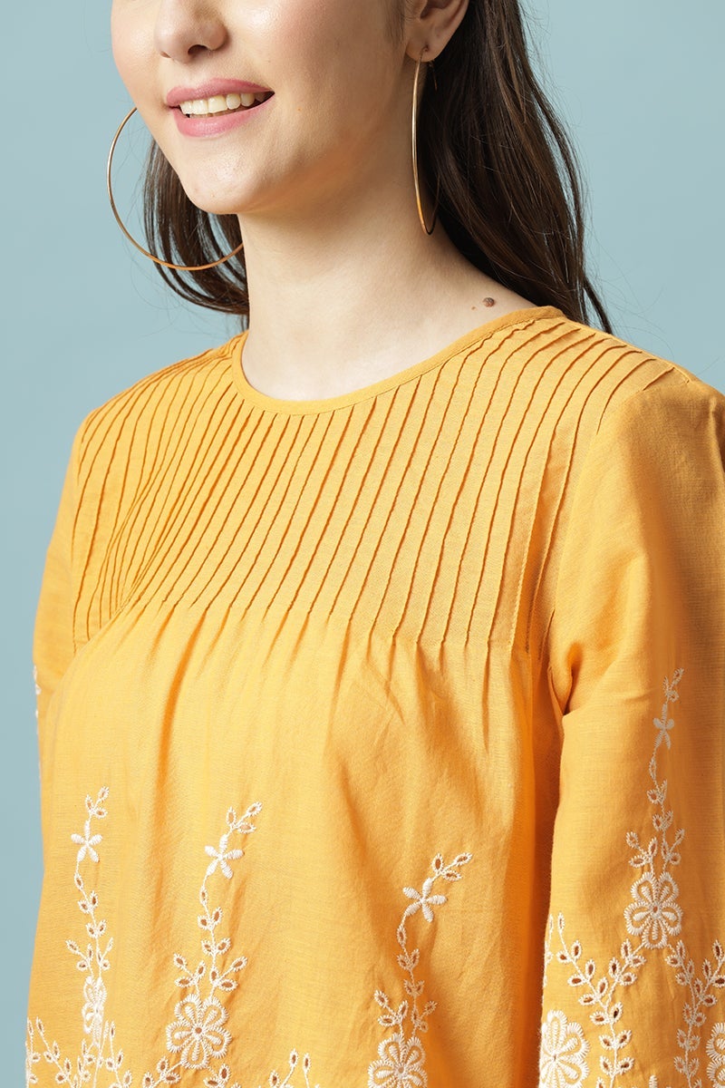 Gipsy Mango Medium Length Round Neck Polyester Blouse